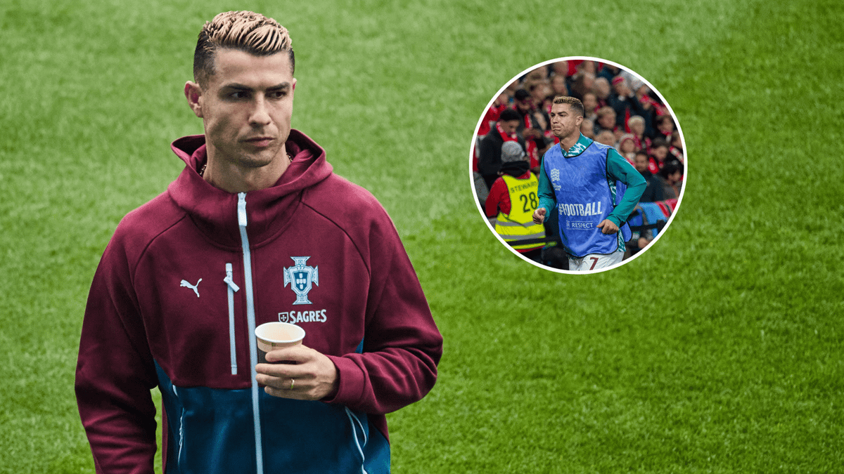 Cristiano Ronaldo mengenakan pakaian latihan Timnas Portugal