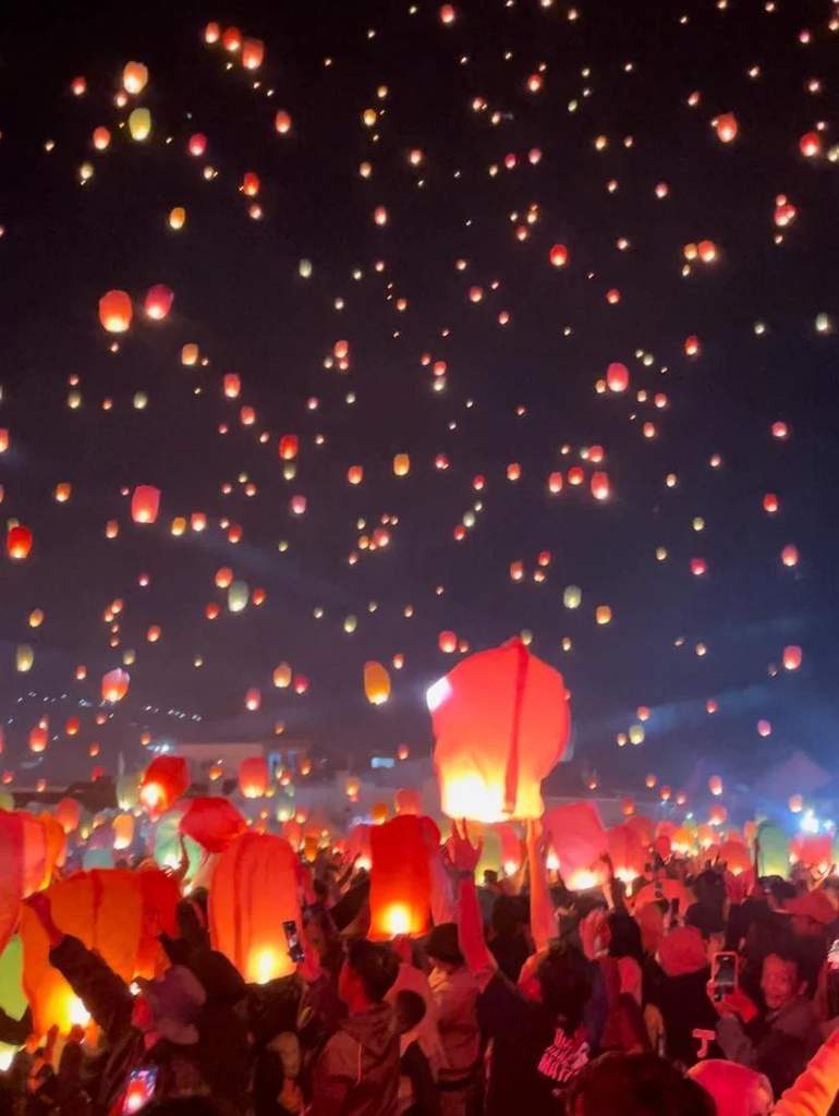 Dworowati Lantern Festival Meriahkan HUT ke-184 Desa Ngabab Pujon Malang