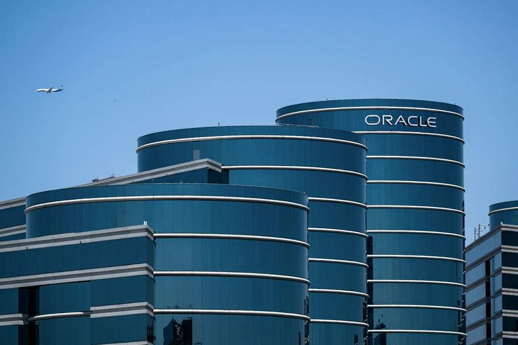Oracle Tambah Biaya PHK Karyawan, Efisiensi Demi Ambisi AI