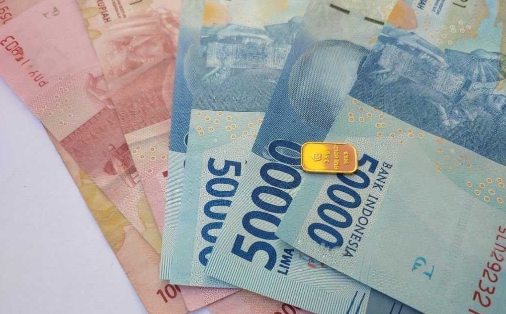 Grafik pergerakan naik harga emas batangan Antam hari ini