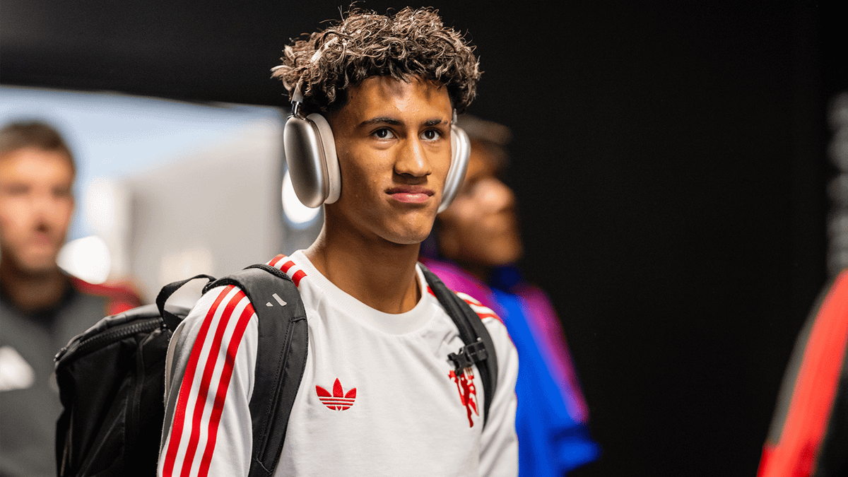 JJ Gabriel wonderkid Manchester United incaran Barcelona dan Real Madrid