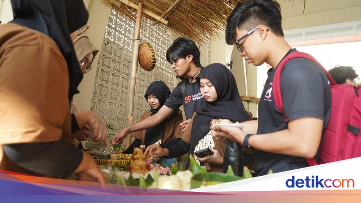 Mahasiswa Surabaya dan Singapura berkolaborasi melakukan inovasi untuk UMKM dan petani