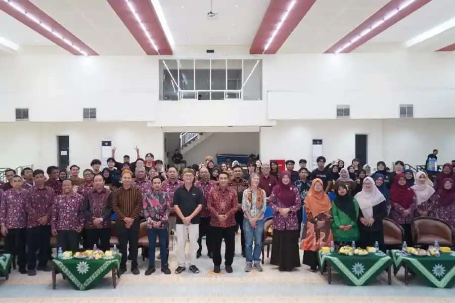 Mahasiswa Umsura dan Singapore Polytechnic berkolaborasi merancang inovasi UMKM