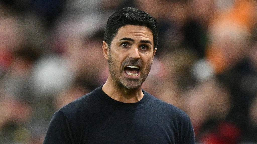 Mikel Arteta tampak marah di pinggir lapangan saat laga Arsenal melawan Sunderland