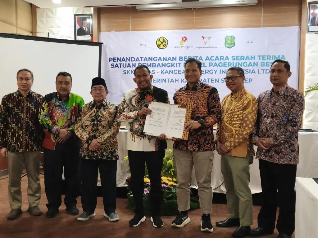 Pembangkit Listrik Tenaga Diesel di Pulau Pagerungan Besar Sumenep
