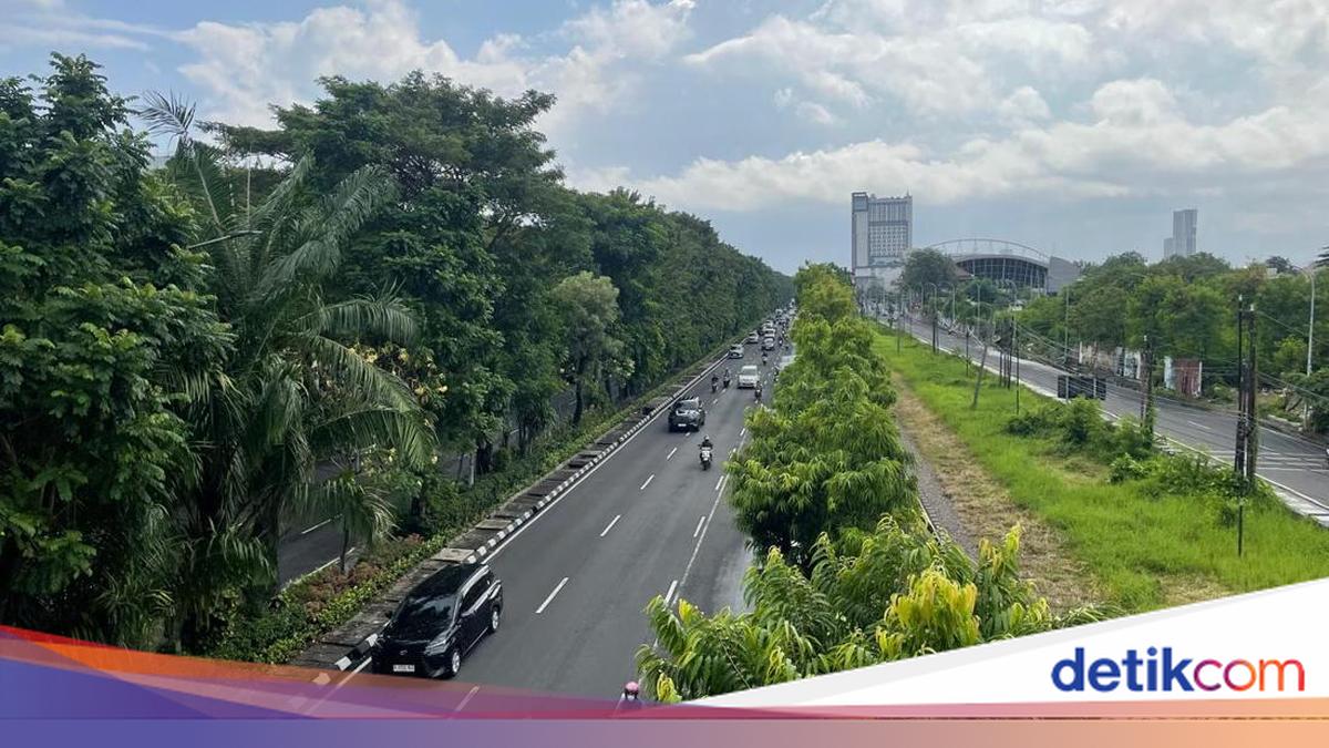 Prakiraan cuaca Surabaya cerah berawan dengan suhu panas