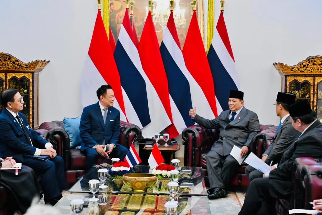 Presiden Prabowo Subianto menyambut PM Thailand Anutin Charnvirakul di Istana Merdeka