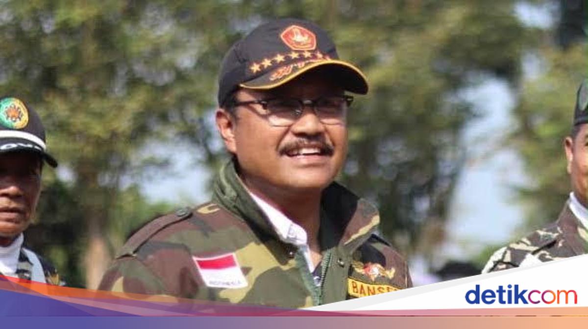 Sekjen PBNU Saifullah Yusuf memberikan keterangan pers terkait somasi Muktamar NU