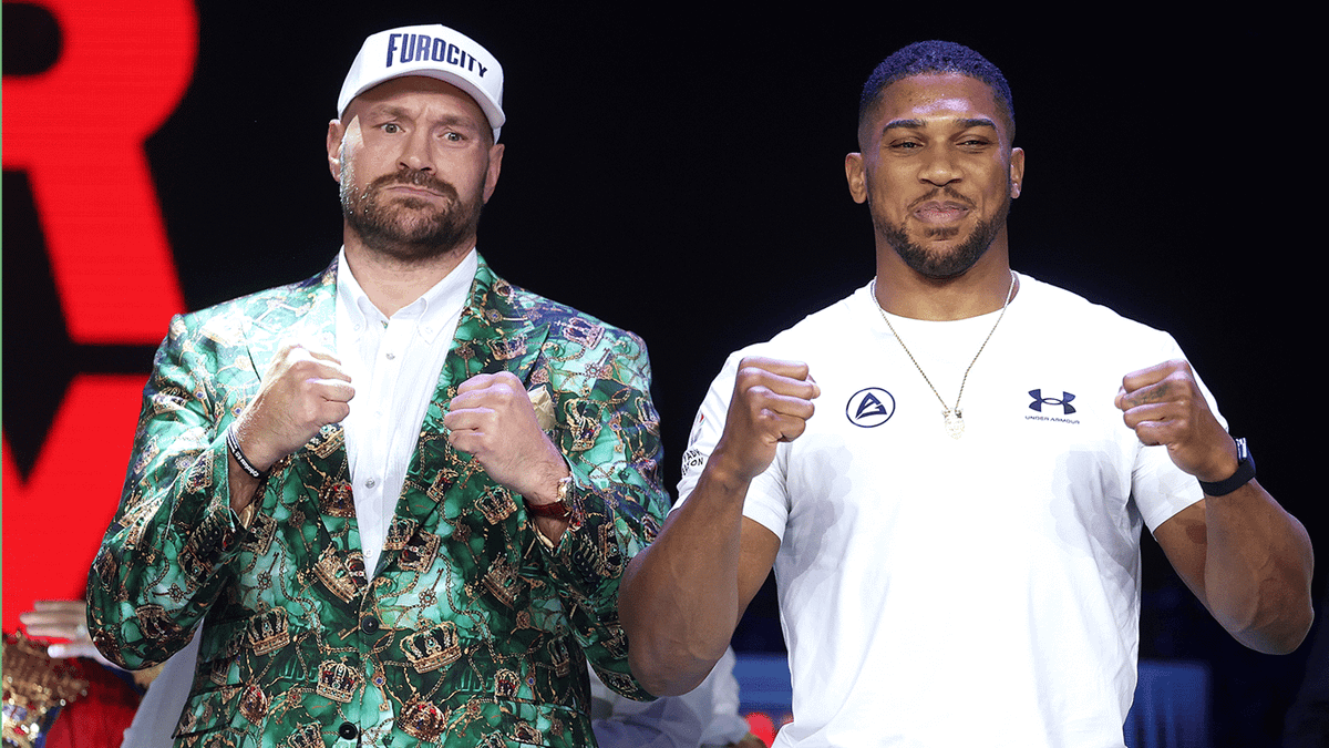 Tyson Fury dan Anthony Joshua berhadap-hadapan dalam konferensi pers