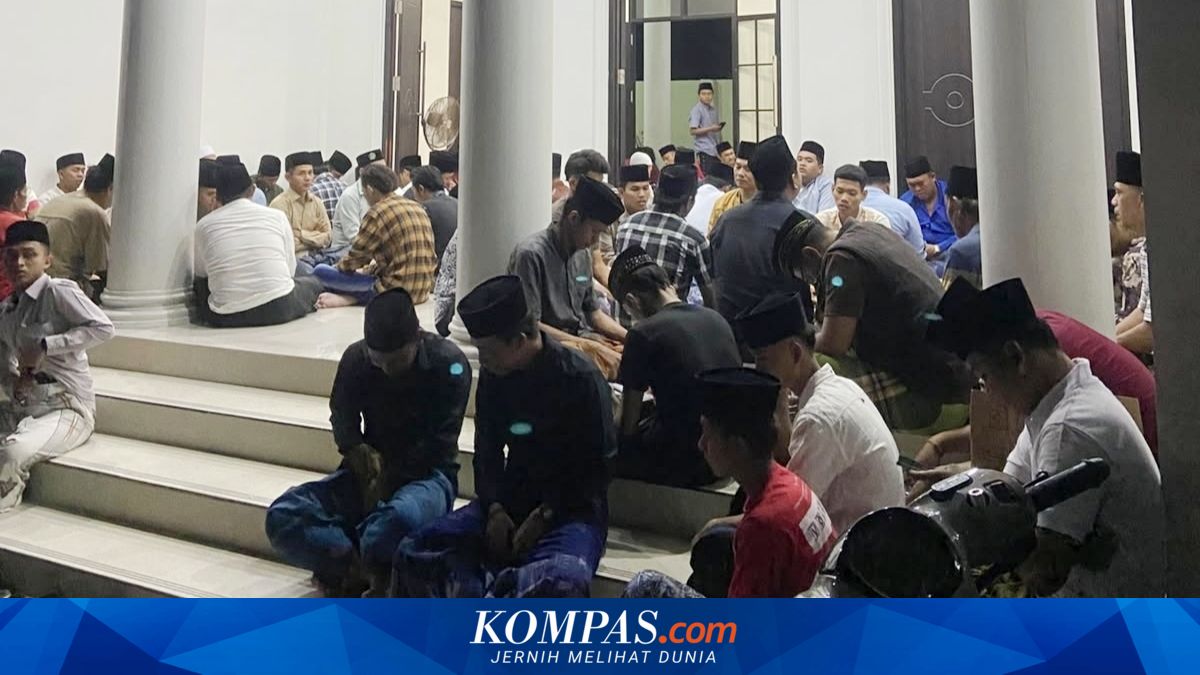 Warga dan kader PDIP Bangkalan gelar tahlil untuk Guruh Soekarnoputra